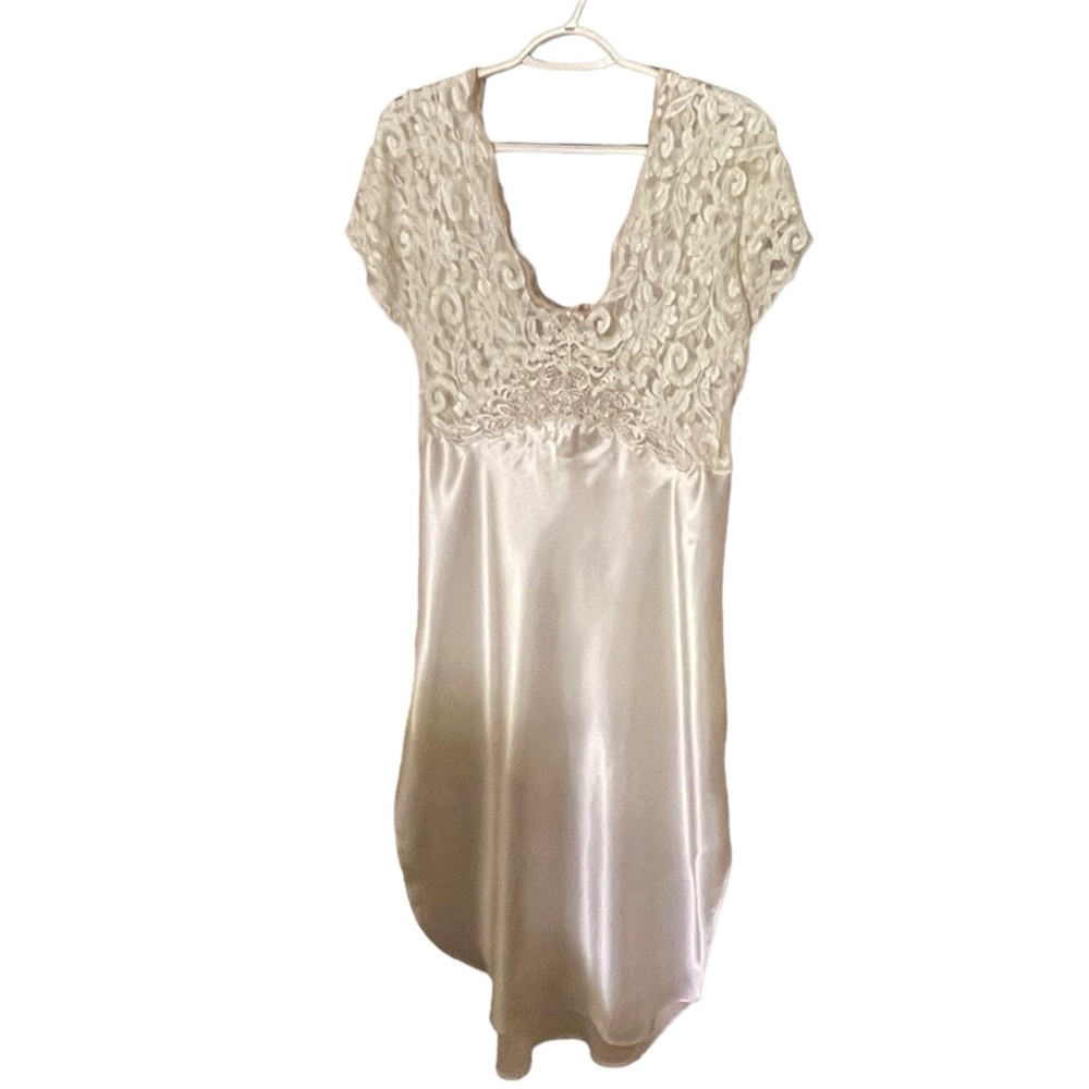 Vintage Cinema Etolie Nightgown-NWT